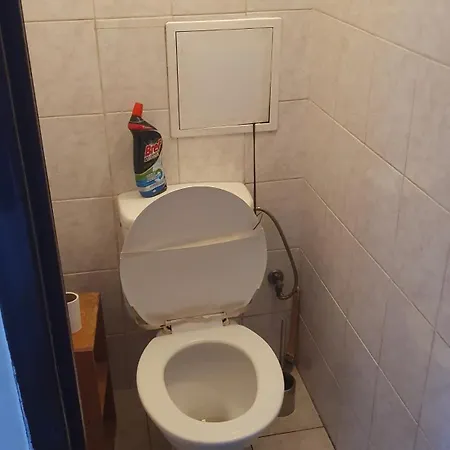 Privatunterkunft Maxwel Twin Room, Forest 5 Minutes, Playgrounds, Athletic Stadium, Free Tennis Court 15 Minutes,, Free Tennis Coaching Available Pressburg